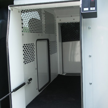 Havis Suburban 03-06  K-9 Insert